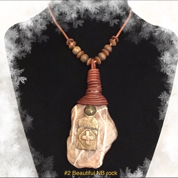 Rock Pendant - Picture 1 of 4